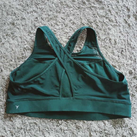 Old Navy Sports Bra - Picture 6 of 10